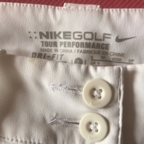 Preloved NIKE golf skirt 2 - Picture 3 of 10